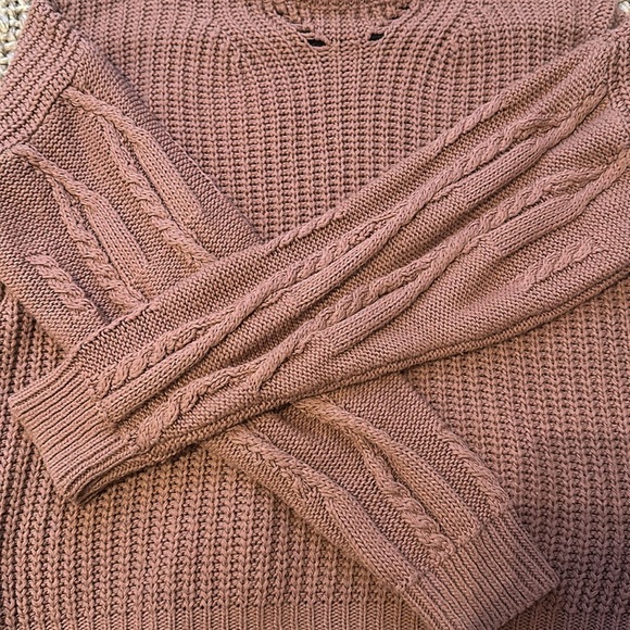 Trendyol sweater weared 10 times pink so cute - Picture 2 of 3